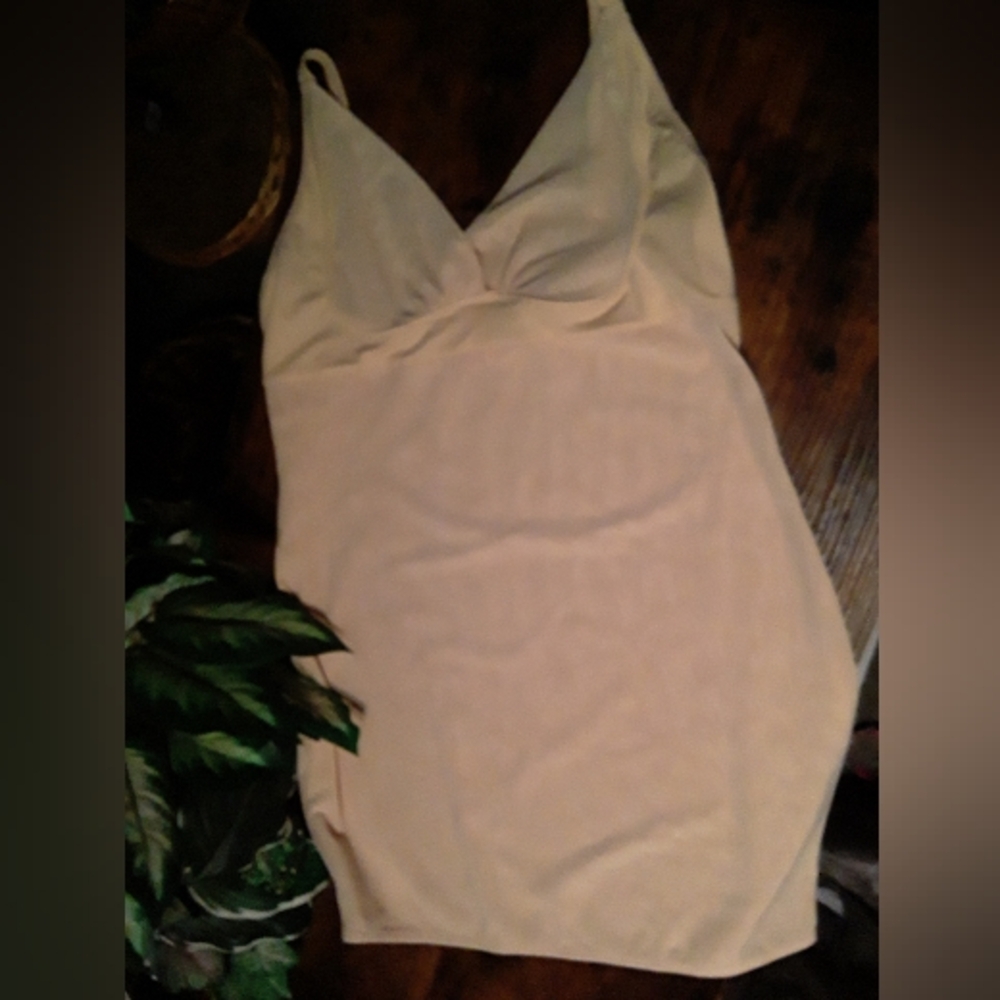 NWOT 2x Beige Smoother/ Shaper Slip For Short Dresses Bodycom Smoother